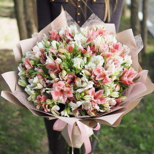 Микс нежнейших альстромерий