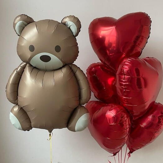 Oso y 5 globos en forma de corazón