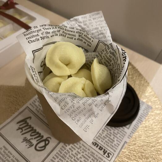 Пельмени с стакане