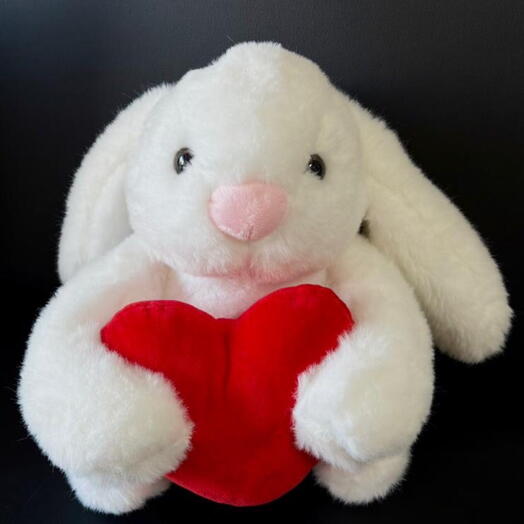 Зайка с сердцем