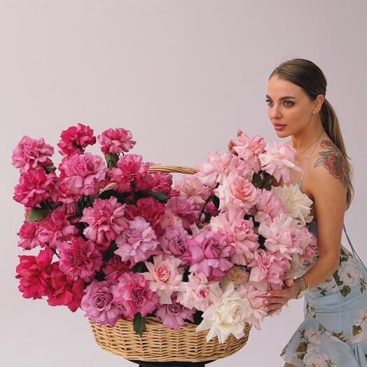 ККорзина из 101 французской розы "AMOUR OMBRE"