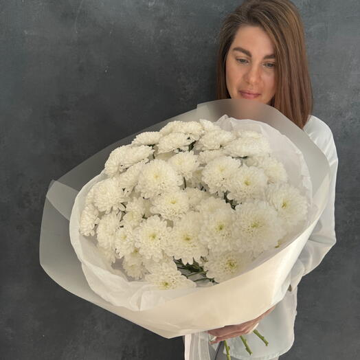 Большой букет кустовых хризантем