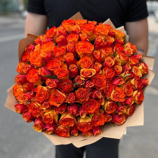 Букет из оранжевых роз 101 штука