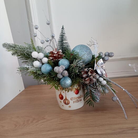 Новогодняя композиция  в стакане 2