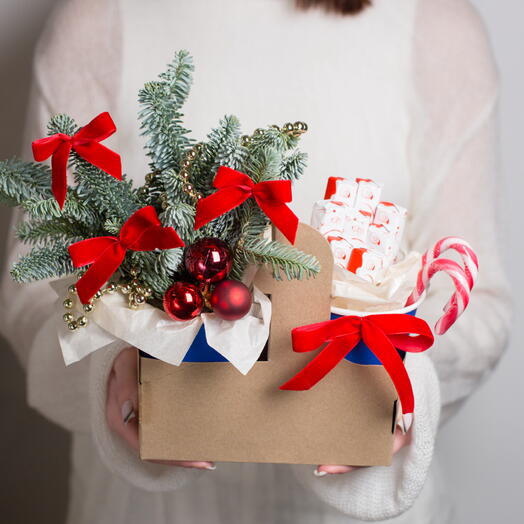 Новогоднее настроение: композиция и сладости🎄