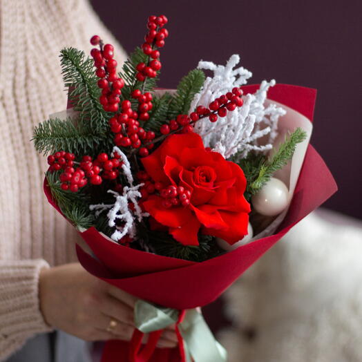 Зимний букет «Аленький цветочек»
