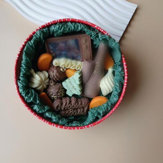 Бельгийский шоколад на Новый год мандарины и шампанское