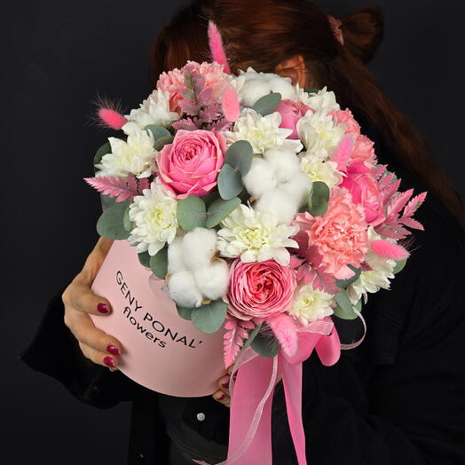 Композиция "Cotton Pink ️" с пионовидными кустовыми розами
