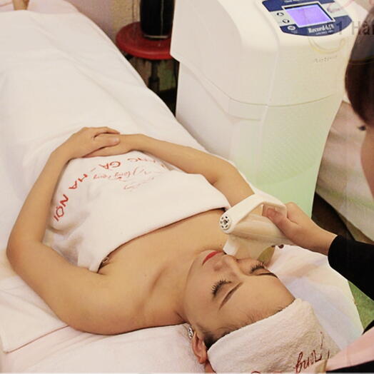 Подарочный сертификат на фотоомоложение в студии Hoodie