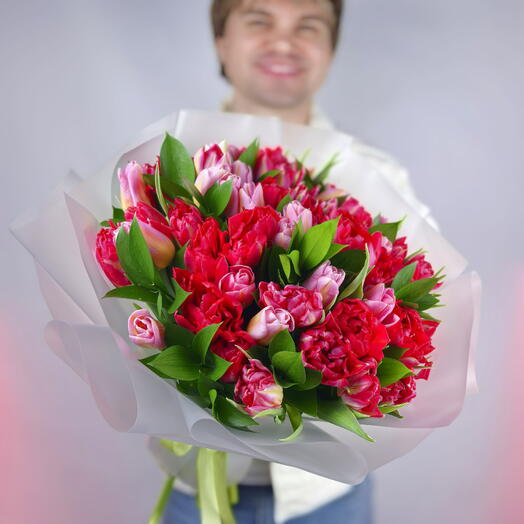 Охапка розовых Тюльпанов