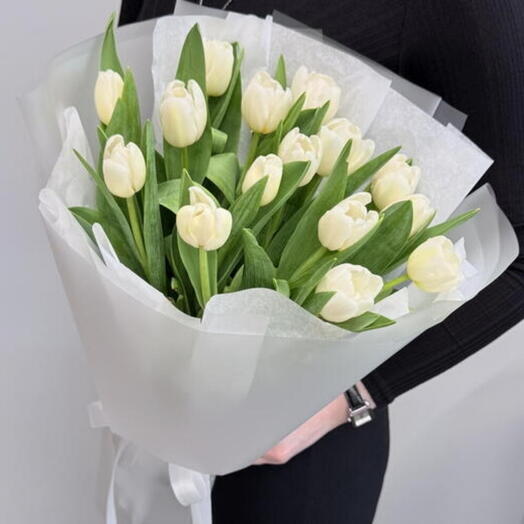 Букет белые тюльпаны. 15 шт