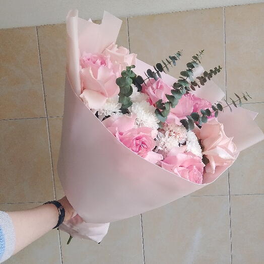 Букет из хризантемы и французской розы😍💕
