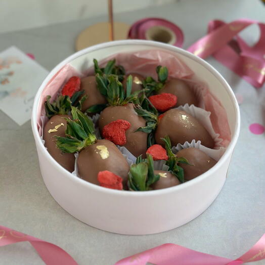 Клубника в шоколаде ( 9-13 ягод)