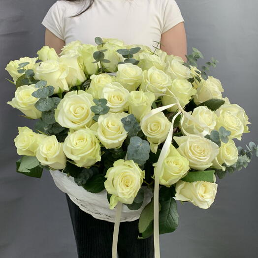 Корзина из 51 розы «Мелодия любви»