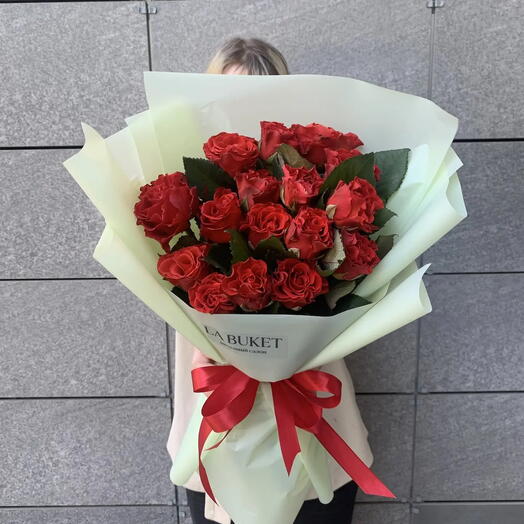 Букет из 15 кружевных роз 40 см