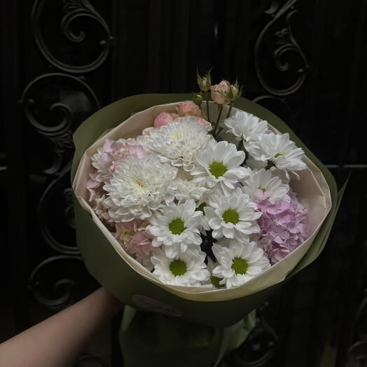 White Chrysanthemum   Hydrangea Bouquet