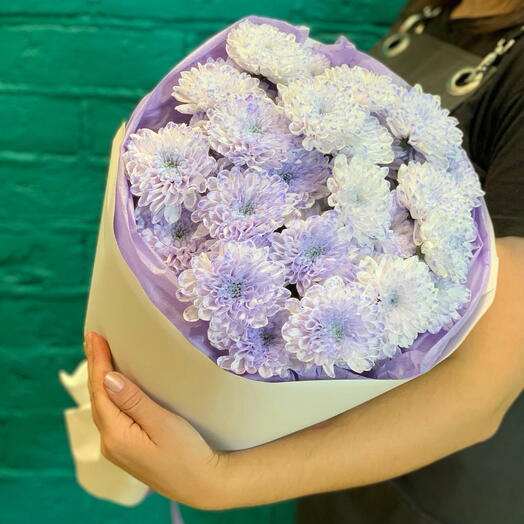 Букет из 5 нежных кустовых хризантем
