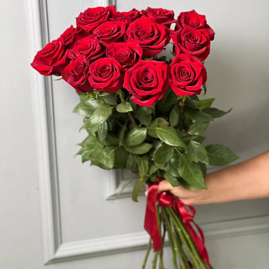 Букет из 15 красных роз🌹