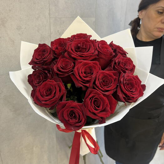 Букет из 15 метровых роз