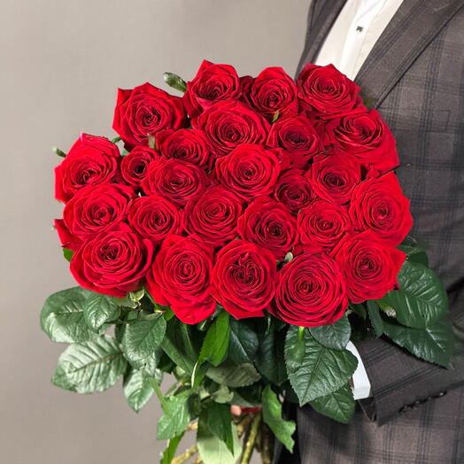 Букет из 25 роз Red Naomi