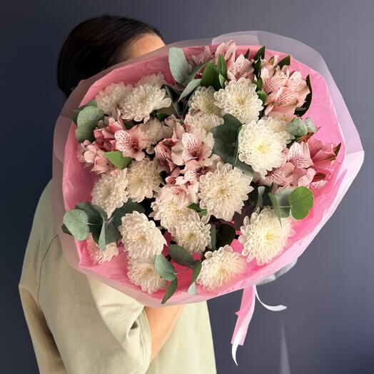 Букет из альстромерии и хризантем 💕
