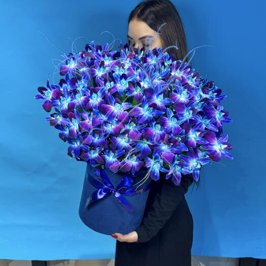 Цветы в коробке. Орхидеи космос. Композиция 598. Leora Flowers дом цветочной моды