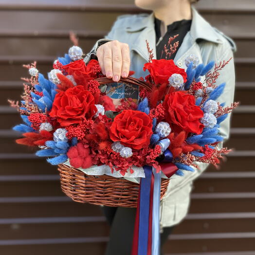 «Королевский дуэт»💙👑️
из стабилизированных цветов