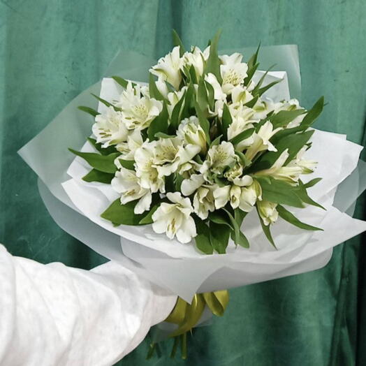 Букет белая Альстромерия