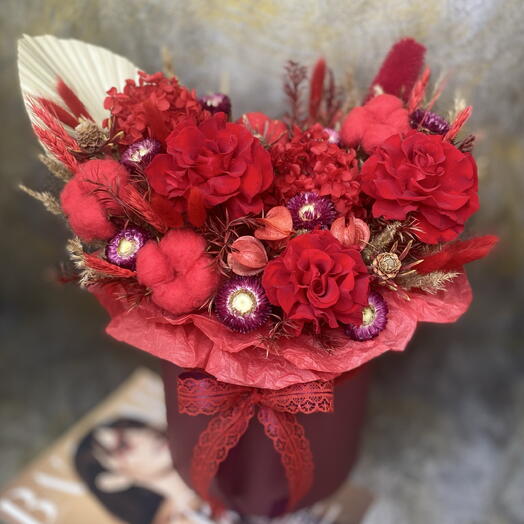 Сухоцветы в коробке Красные цветы 🌺