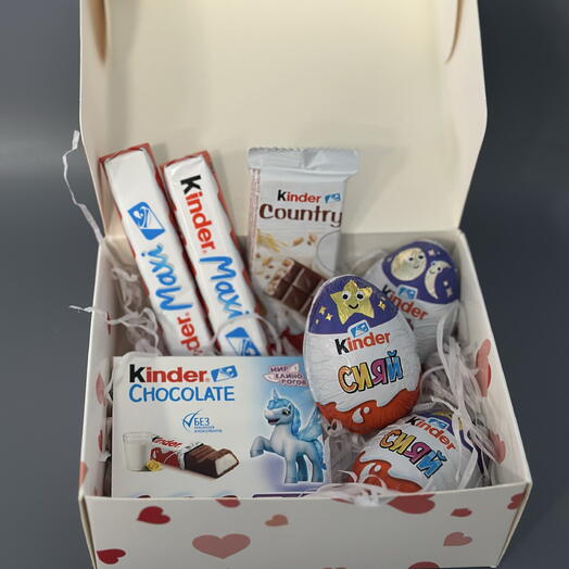 Макси-набор «Kinder» с шоколадом и киндер-сюрпризами