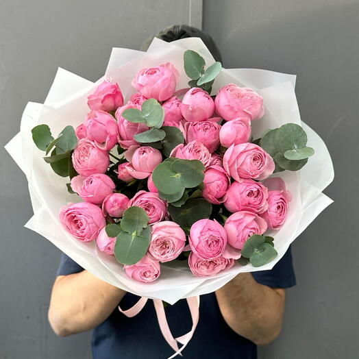 9 кустовых пионовидных роз с эвкалиптом 💞