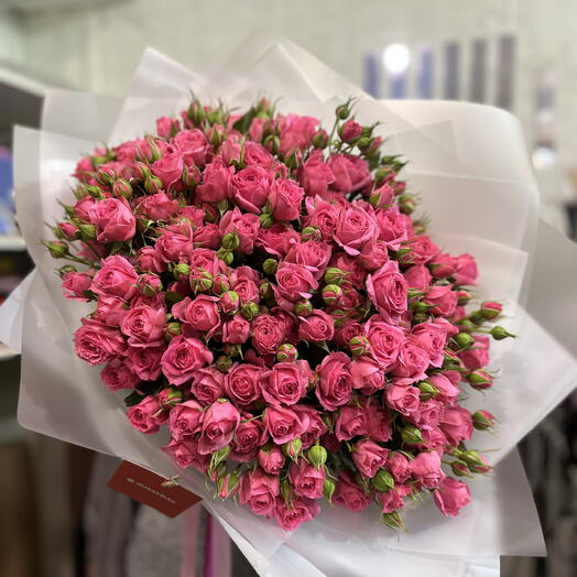 Кустовые розы 25 шт