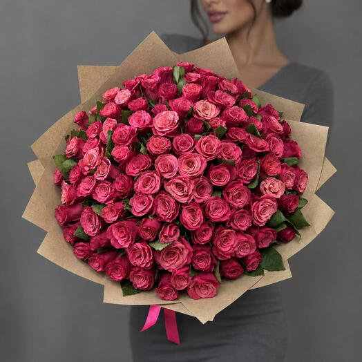 101 Малиновая Роза в крафтовой упаковке 💗