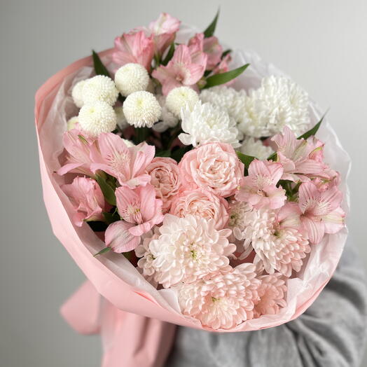 Букет из кустовой розы, хризантемы кустовой, альстромерии, хризантемы Ньютон Розовое облако 1646