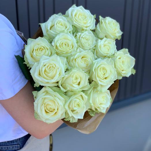 15 White Roses 60cm in Craft paper
