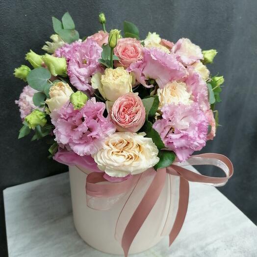 Love me (Boxeo con eustoma y rosa arbusto)
