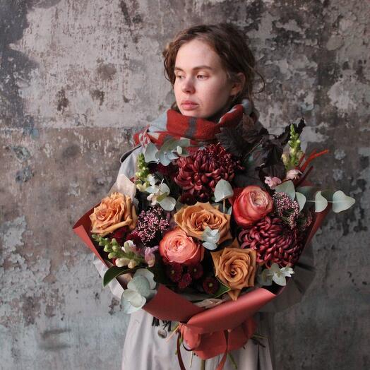 Розы-ириски, львиный зев и травы - Букет с доставкой