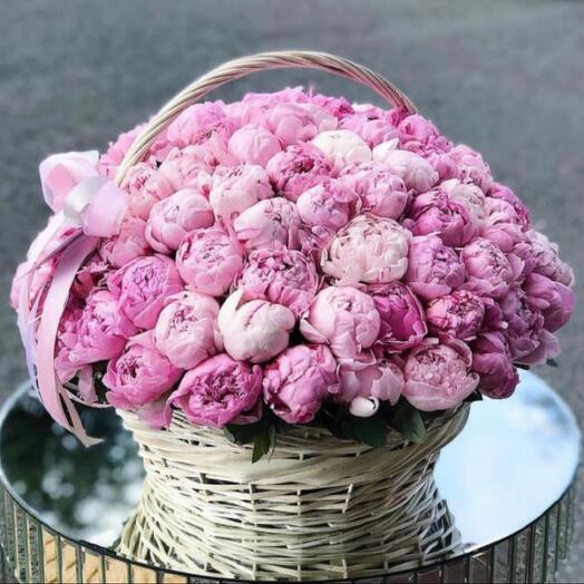 VIP basket of 101 peonies