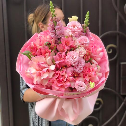 Роза эсперанс и эустома