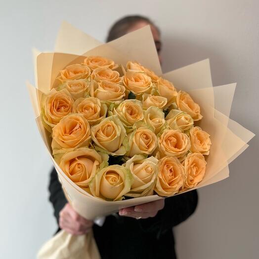 25 rosas de crema de 70 cm