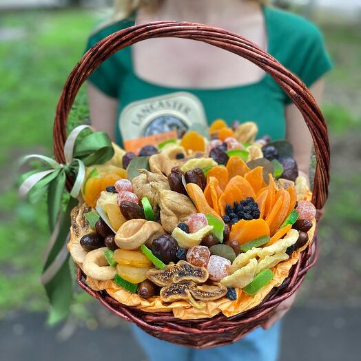 Cesta de frutas secas y té "mango real"