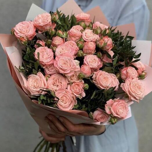 Bouquet for your beloved from a bush Rose