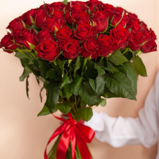 Ramo de flores de 51 rosas rojas Rusia