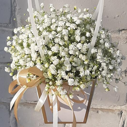 The bouquet is AIRY