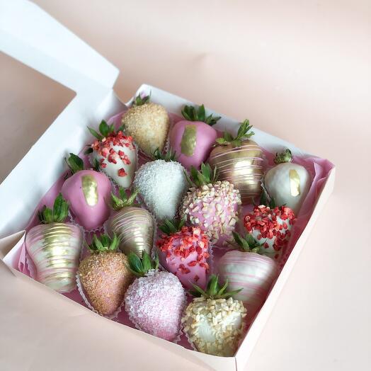 Chocolate-covered strawberries as a gift