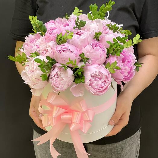 19 пионов в кoрoбкe 🌸🌸🌸