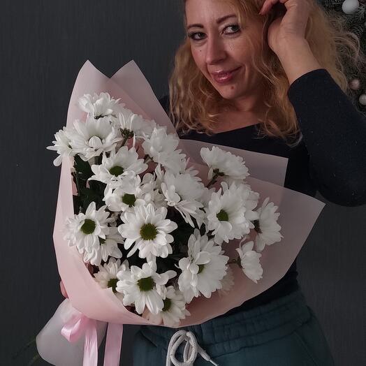 Букет из белых ромашек