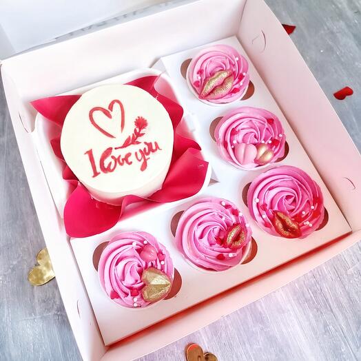 Bento cake +cupcakes