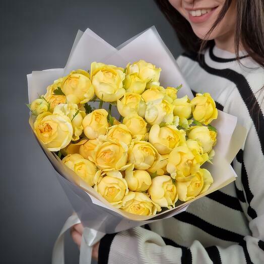 Bouquet of Lemon Peony Spray Roses Silva Sunny