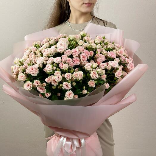 Большой букет кустовых роз, 33 ветки 0670М-033